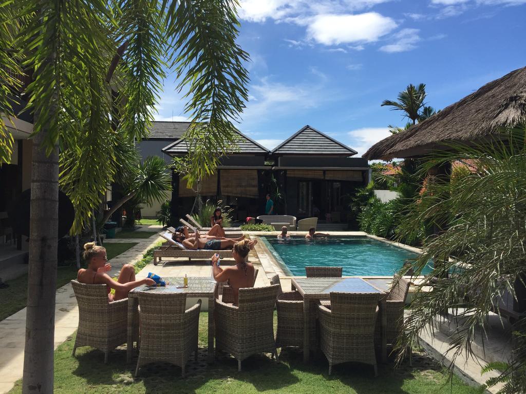 Jonsen Homestay Canggu  Exterior photo